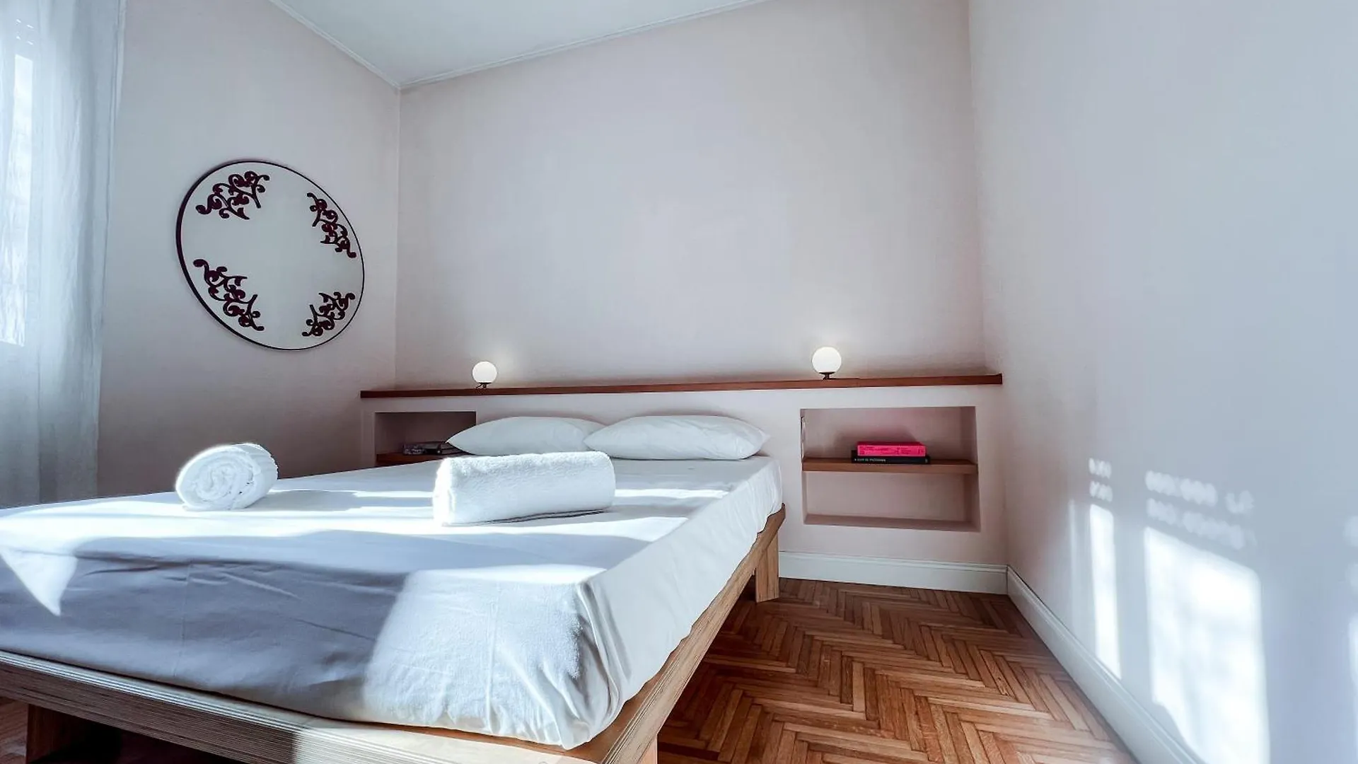 Isola Trendy Retreat - Large Flat, Milan Apartment
