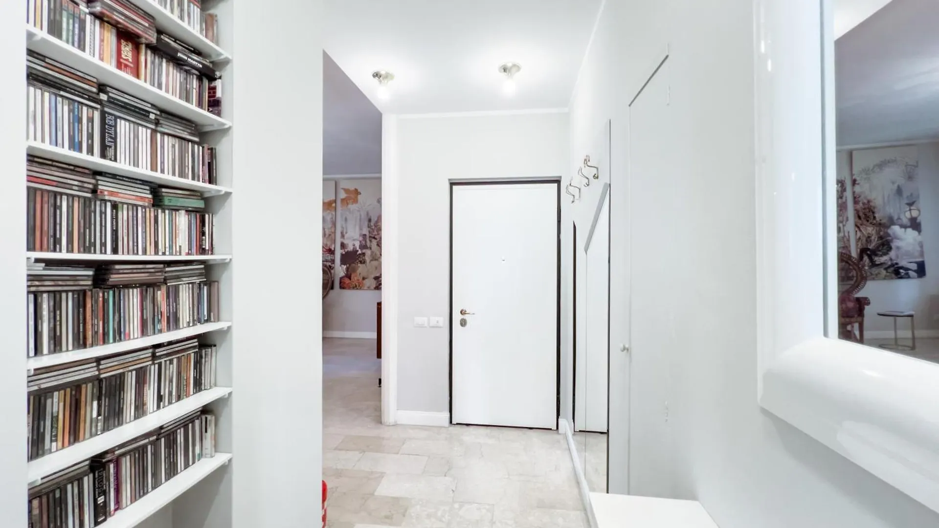 Isola Trendy Retreat - Large Flat, Milan Apartment Italy